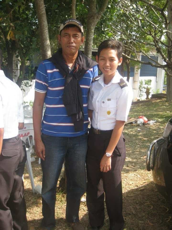 At the Helm: Bicolana Seafarer Breaks Stereotypes in a Man’s World 4