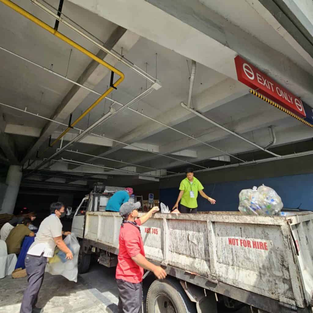 In Albay, Businesses Learn to Work Without Plastic and Manage 100 Kilos of Waste a Week 2 att.Fq3TKqqN5gSlYf IBHmMtXPYlgJ8CrZxqz D6Iqkdu8