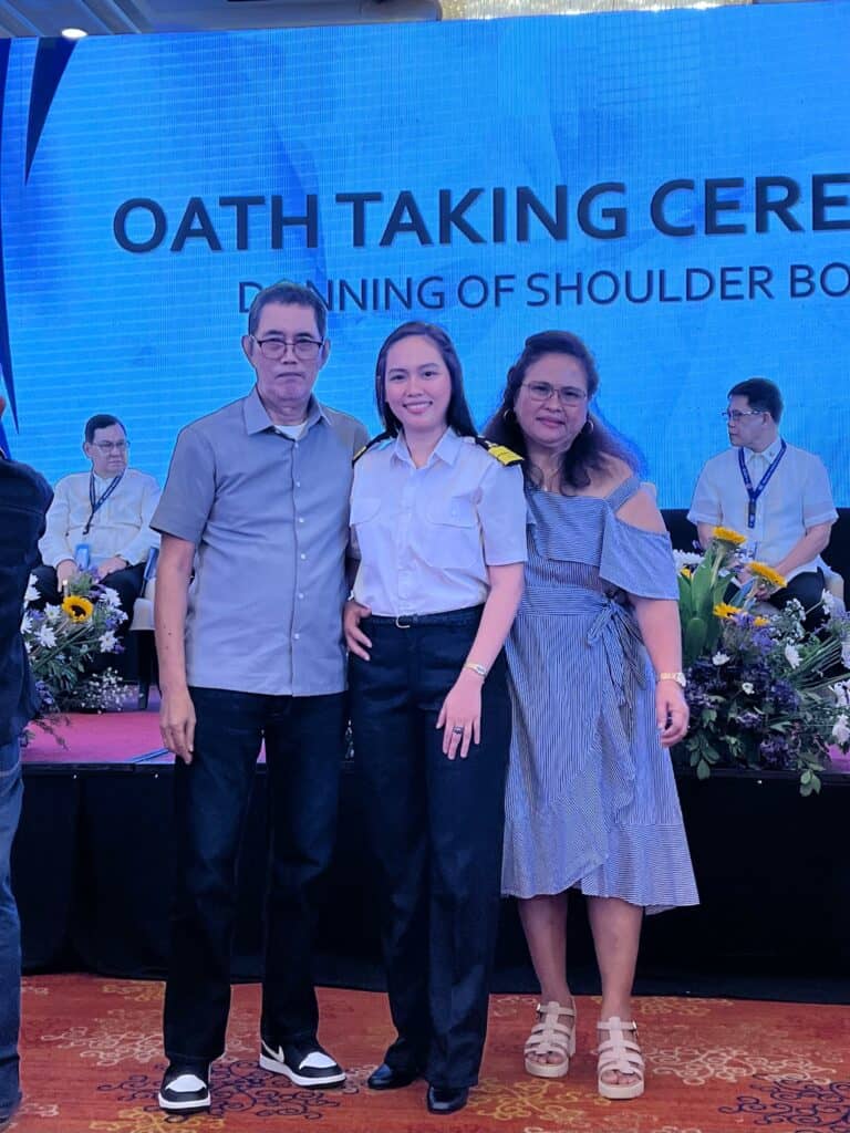 At the Helm: Bicolana Seafarer Breaks Stereotypes in a Man’s World 6 att.UFTwKJYH1on2ccyBL8z3xsbl92EniAqBUDuQXctU94o