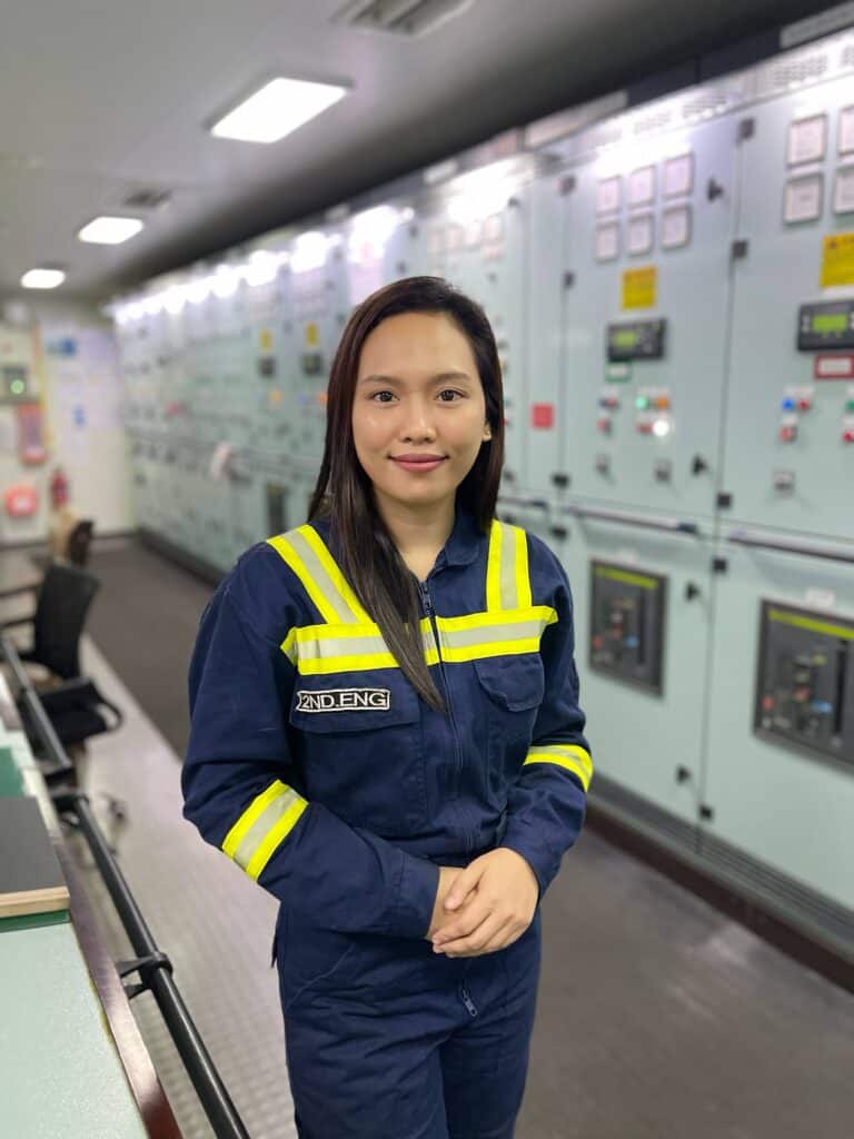 At the Helm: Bicolana Seafarer Breaks Stereotypes in a Man’s World 7 att.koDT5 ytmROya HZv7fkygtu58WF Y2A2kMI2tt6QVk